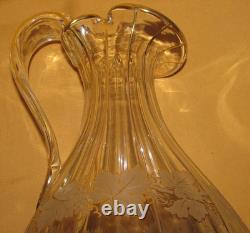 Superbe pichet cristal de Saint Louis Baccarat ancien à décor de feuilles or