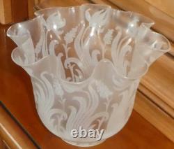 Tres Grosse Tulipe De Lampe A Petrole Cristal Saint Louis Signe Decor Floral
