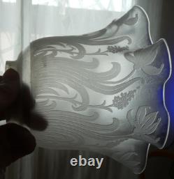 Tres Grosse Tulipe De Lampe A Petrole Cristal Saint Louis Signe Decor Floral