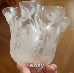 Tres Grosse Tulipe De Lampe A Petrole Cristal Saint Louis Signe Decor Floral