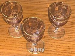 Trois verres à liqueur XIXe en cristal émaillé or faceté St Louis ou Baccarat