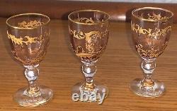 Trois verres à liqueur XIXe en cristal émaillé or faceté St Louis ou Baccarat
