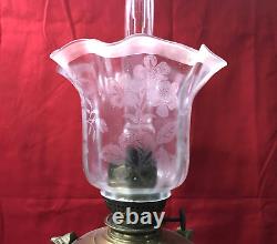 Tulipe de lampe à pétrole cristal verre gravé à l'acide Baccarat St Louis Globe