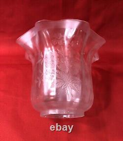 Tulipe de lampe à pétrole cristal verre gravé à l'acide Baccarat St Louis Globe
