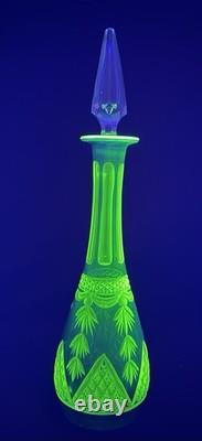 Val Saint Lambert Louis Uranium Carafe Roemer Cristal Urane Uranglas Ouraline