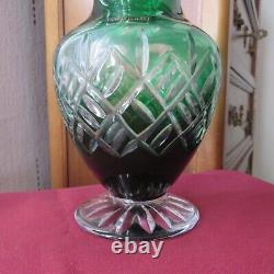 Vase Médicis en cristal de saint louis de couleur vert H 23 CM signé