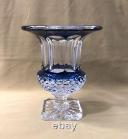 Vase VASQUE DE MEDICIS cristal SAINT LOUIS doublé BLEU modèle VERSAILLES 19,5cm