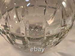 Vase boule en crIstal taillé Baccarat Saint Louis