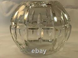 Vase boule en crIstal taillé Baccarat Saint Louis