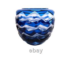 Vase contemporain en cristal overlay bleu acide signé Saint-Louis St océane