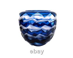 Vase contemporain en cristal overlay bleu acide signé Saint-Louis St océane