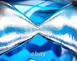 Vase contemporain en cristal overlay bleu acide signé Saint-Louis St océane