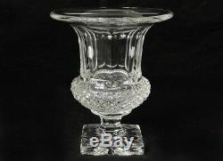 Vase cristal taillé Saint-Louis modèle Versailles pointes diamants XXème