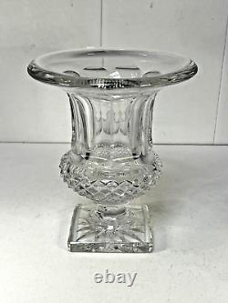 Vase cristal taillé Saint-Louis modèle Versailles pointes diamants XXème