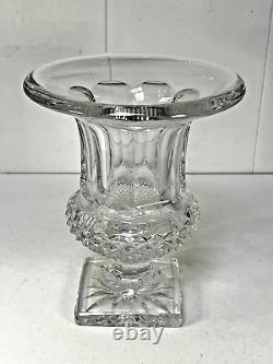 Vase cristal taillé Saint-Louis modèle Versailles pointes diamants XXème