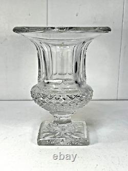 Vase cristal taillé Saint-Louis modèle Versailles pointes diamants XXème