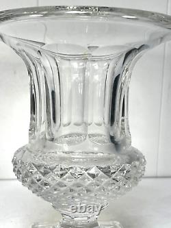 Vase cristal taillé Saint-Louis modèle Versailles pointes diamants XXème