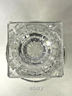 Vase cristal taillé Saint-Louis modèle Versailles pointes diamants XXème