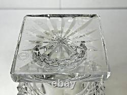 Vase cristal taillé Saint-Louis modèle Versailles pointes diamants XXème