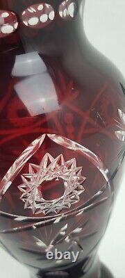 Vase en Cristal Doublé Taillé Couleur Rouge Rubis BOHÊME SAINT-LOUIS BACCARAT