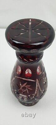 Vase en Cristal Doublé Taillé Couleur Rouge Rubis BOHÊME SAINT-LOUIS BACCARAT