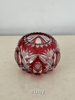 Vase rouge boule en cristal de Saint Louis modèle1