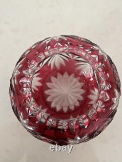 Vase rouge boule en cristal de Saint Louis modèle1