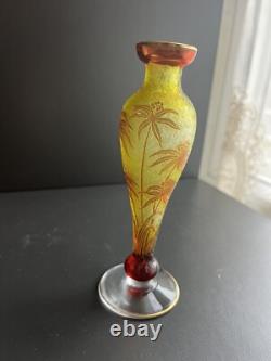 Vase soliflore En Cristal Givre Dégage À L'acide Saint Louis Baccarat