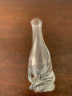 Vase soliflore taillé en cristal de Saint Louis