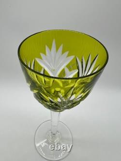 Verre Roemer en cristal jaune Saint Louis modèle Chantilly signé 23 cm
