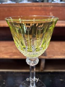 Verre à vin du Rhin cristal vert clair signé SAINT LOUIS modèle TOMMY 19,8 cm