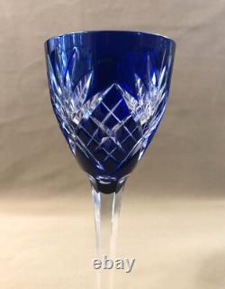 Verre à vin signé SAINT LOUIS modèle CHANTILLY cristal BLEU roemer Couleurs Rhin