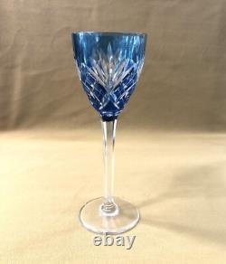 Verre à vin signé SAINT LOUIS modèle CHANTILLY cristal BLEU roemer Couleurs Rhin
