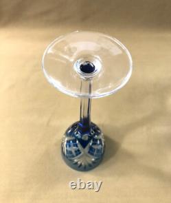 Verre à vin signé SAINT LOUIS modèle CHANTILLY cristal BLEU roemer Couleurs Rhin