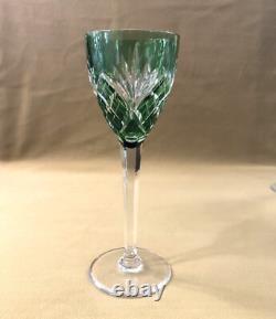 Verre à vin signé SAINT LOUIS modèle CHANTILLY cristal VERT roemer Couleurs Rhin