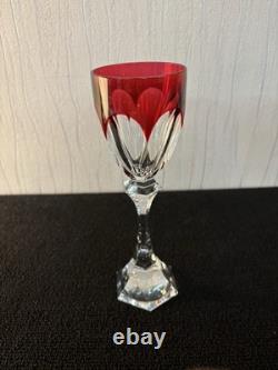 Verre bleu rouge modèle Chambord cristal de Saint Louis