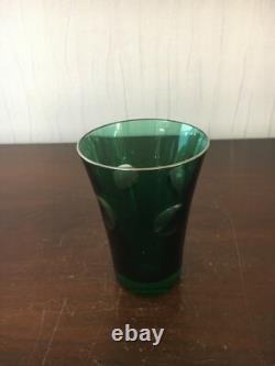 Verre couleur vert en cristal de Saint Louis